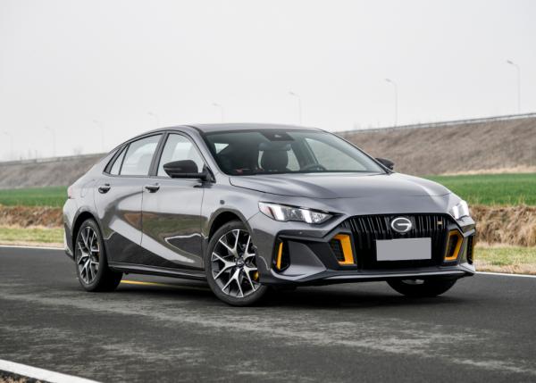 10萬級,新來的國產“小鋼炮”,比思域動力強,油耗百公里5.7升 10萬級,新來的國產“小鋼炮”,比思域動力強,油耗百公里5.7升