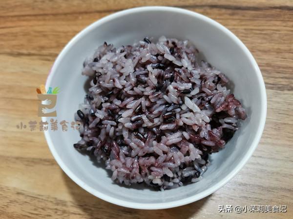 北漂一家三口的晚餐火了,兩葷兩素,成本不到20塊,網友:真會過 北漂一家三口的晚餐火了,兩葷兩素,成本不到20塊,網友:真會過