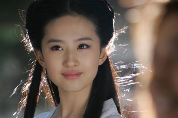 周迅被踢出局，聶遠以1票之差敗給黃教主，昏迷的陳紫函被背下山