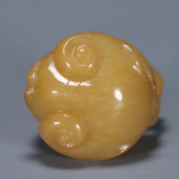 舊藏：和田白玉劉海戲金蟾把玩件