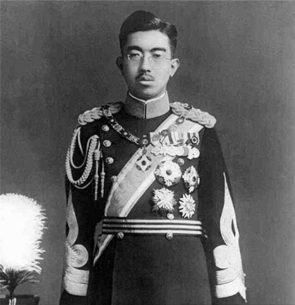 中國首枚原子彈爆炸成功，毛主席卻要求先通知日本，這究竟是為何