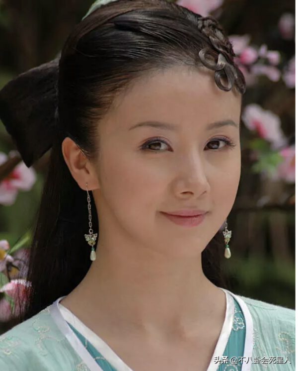 那些削骨的女星臉還好嗎？後遺症一大堆，楊冪鞠婧禕都開始崩了