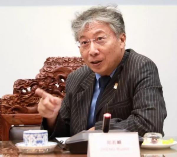 鄭若麟談《醜陋的中國人》：年輕時我也愛讀，直到開始在西方生活