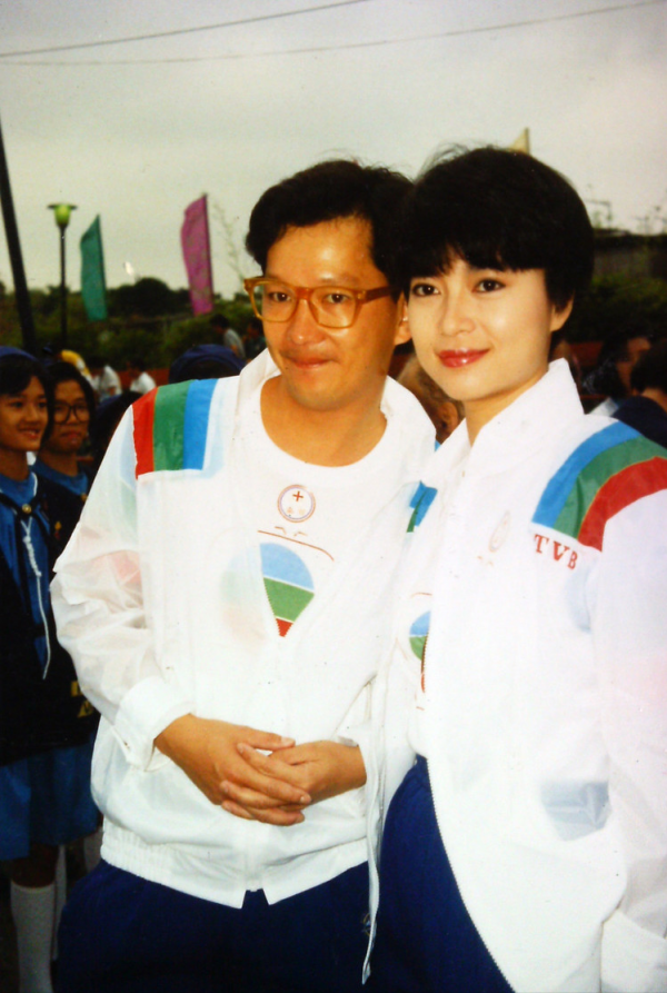 《上海灘》播出42年，8位演員境況懸殊巨大，有人去世，有人出家