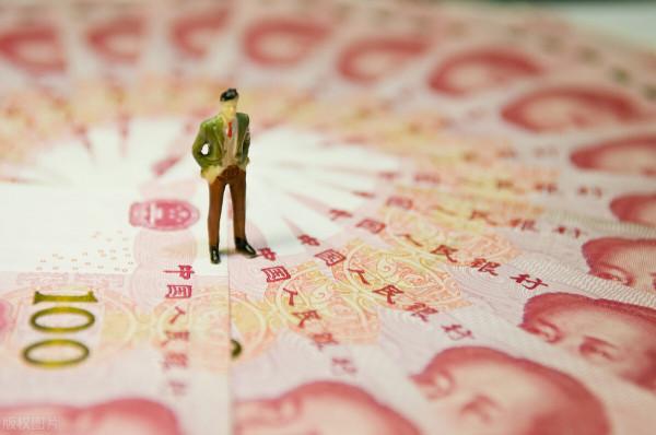 薇婭喜提十三姨，偷稅被罰13億，都是貪婪的禍，賺多少錢算多？