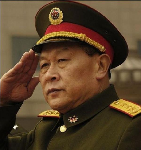 1985年，梁光烈任20軍軍長，頂頭上司是越級提拔的54軍軍長李九龍