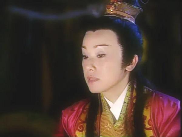 貼個鬍子就叫女扮男？扮男裝，這八位才稱的上英姿卓絕，氣質非凡