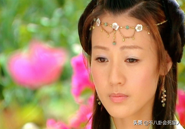 劇裡總演“壞女人”,生活中卻低調善良,這7位女星個個美貌驚豔 劇裡總演“壞女人”,生活中卻低調善良,這7位女星個個美貌驚豔