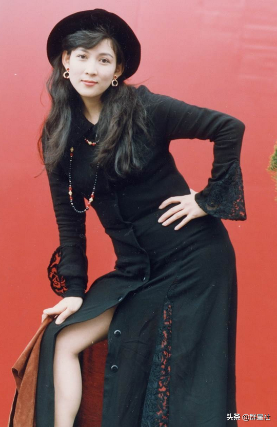 8位阿珂主演，感情一個比一個有故事，有人為愛痴狂有人以情療傷