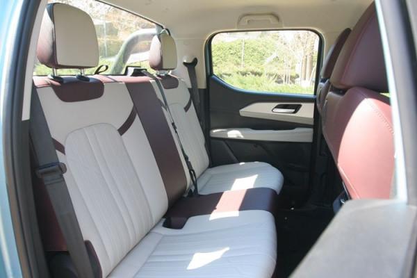 緊跟潮流的商用皮卡！試駕長城皮卡金剛炮