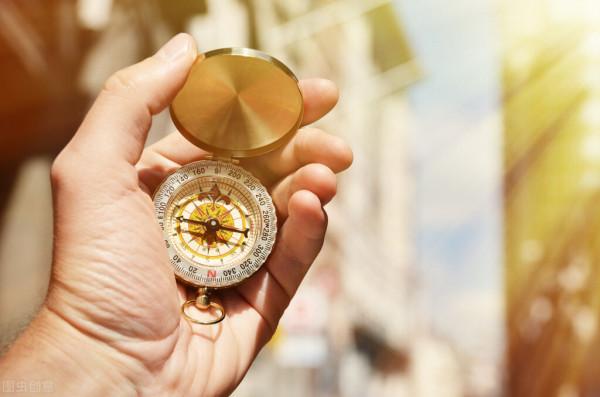 時間只是幻覺，一切都是被設計好的，愛因斯坦如何解釋？