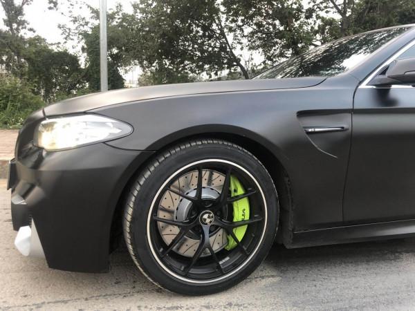 寶馬五系F18 制動升級 提升更高的制動效率效能 寶馬五系F18 制動升級 提升更高的制動效率效能