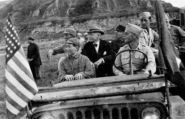 重慶談判時，蔣介石提出讓毛澤東當省長，毛主席問：去哪個省？