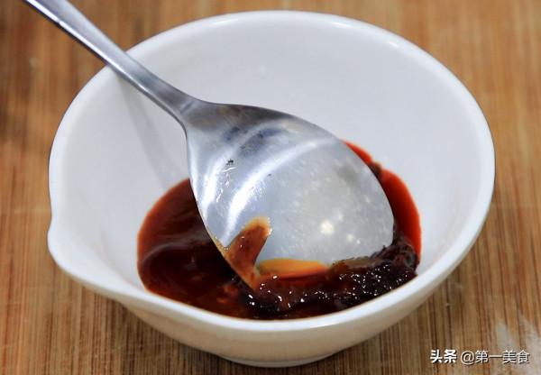 想要醬香餅好吃，一看醬料的熬製，二看如何用水，醬香濃郁又鬆軟