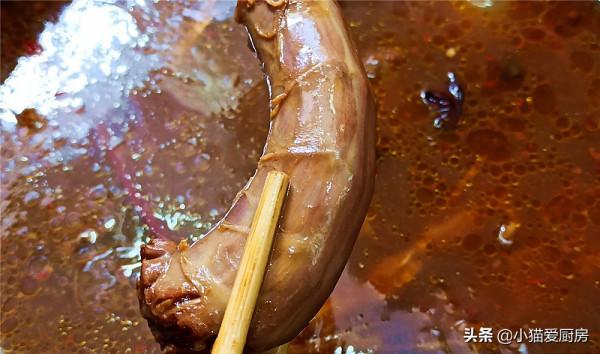 你們喜歡吃滷味嗎？中秋節動手做一個滷味拼盤吧！用來配啤酒最棒