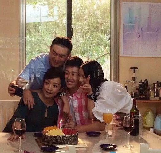 國民爸爸張嘉譯熒幕之後的那些事兒