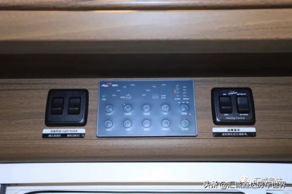 隔音保暖質量強的瑞弗房車，動力強帶氣旋座椅！內飾古典住著舒適