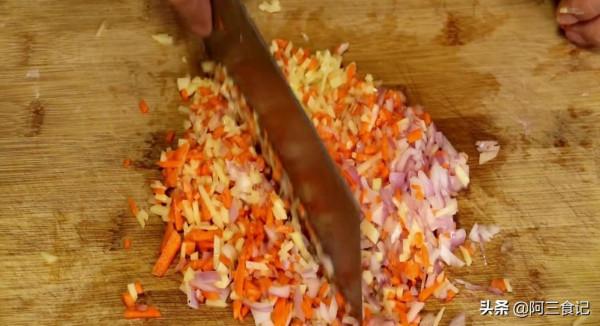 這才是土豆最美味的做法,營養還解饞,比吃雞柳還香,做法超簡單 這才是土豆最美味的做法,營養還解饞,比吃雞柳還香,做法超簡單