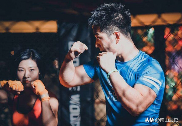 論高光大的實戰能力,曾1招制服400磅搏擊手,當過長春武警隊教練 論高光大的實戰能力,曾1招制服400磅搏擊手,當過長春武警隊教練