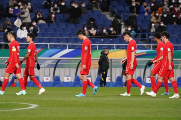 日媒：中國足球窘境在於缺乏普適性，球員也無主動思考能力