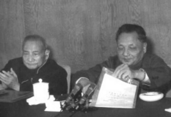 1988年蔣經國病逝，收到訊息後鄧小平嘆息：可惜，經國死得太早了