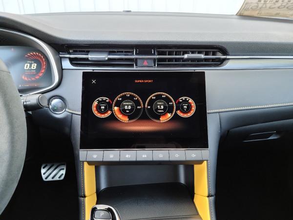 有大尾翼還有四出排氣,名爵MG6 PRO是徒有其表還是真運動? 有大尾翼還有四出排氣,名爵MG6 PRO是徒有其表還是真運動?