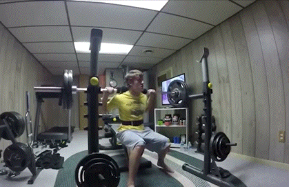 深蹲斷腿是肌霸們最後的倔強