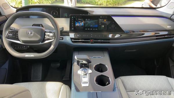 新車 &vert; 預售17&period;69萬起，長安UNI-K iDD混動版開啟預訂，虧電油耗5升