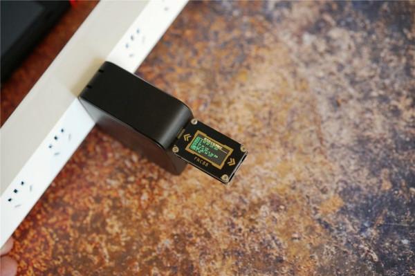 綠聯100W氮化鎵體驗：100W大功率，四口快充，一頭餵飽數碼全家桶