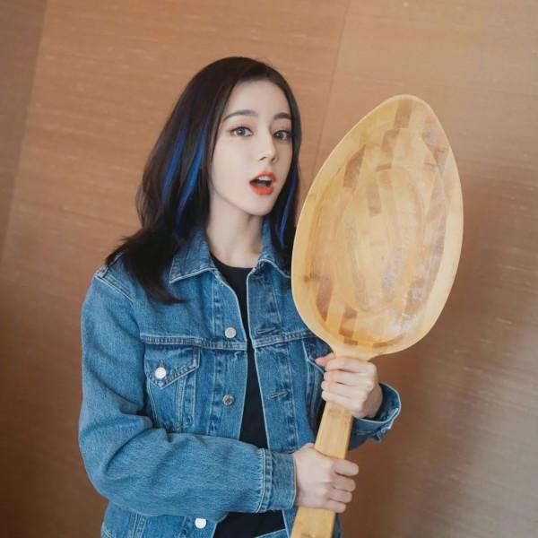 快來跟迪麗熱巴和鄭秀晶一起 反對高顱頂顏值霸凌