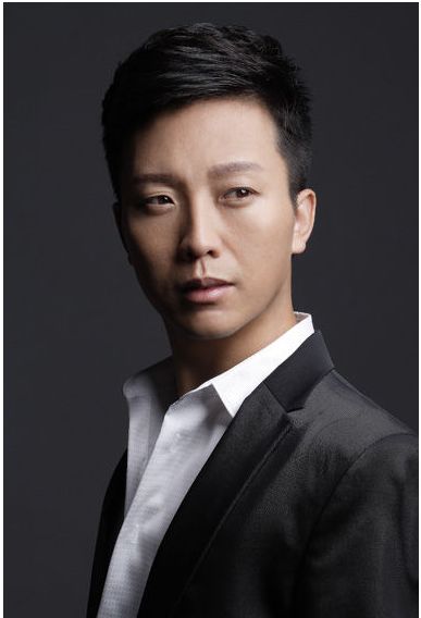 從“服務員”到“貴妃”，被辱罵的20年間，李玉剛究竟經歷了什麼