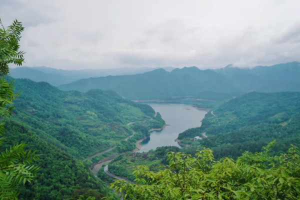 別再說什麼小京都了，寧波這些寺廟來打臉了