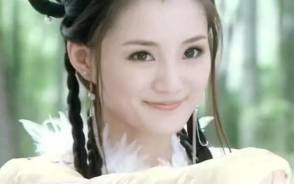 婦人發現女兒手背上竟然長有白色皮毛