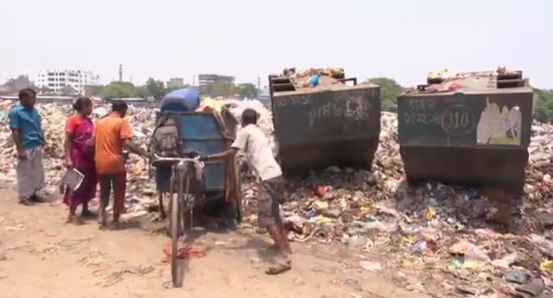 孟加拉國首都變成垃圾廠,生命之後裡沒有一條活魚 孟加拉國首都變成垃圾廠,生命之後裡沒有一條活魚