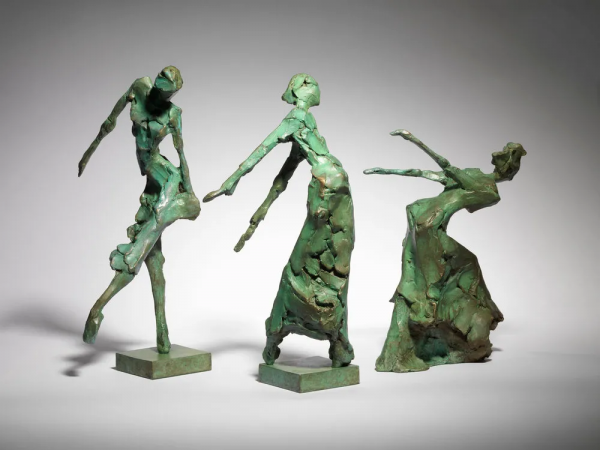 “風乾”的雕塑，Georgiana Anstruther 眼中的人物形象