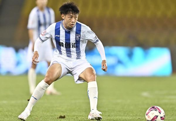 申花王牌新星下賽季將回歸，曾號稱新申思，本賽季表現可圈可點