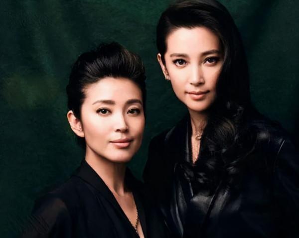 8對“抱團掙錢”的姐妹花，個個有錢，李冰冰姐妹身家超10億