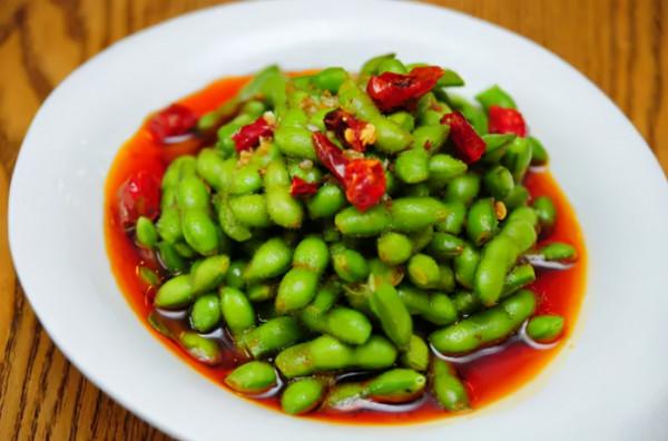 煮毛豆,冷水煮還是開水煮?學會3個技巧,毛豆綠油油的,很入味 煮毛豆,冷水煮還是開水煮?學會3個技巧,毛豆綠油油的,很入味