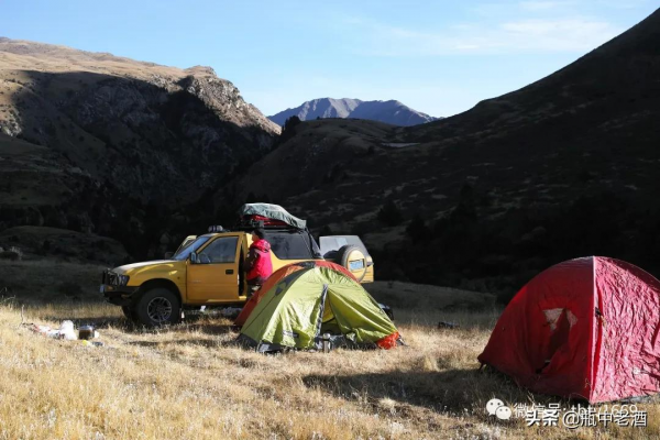 02:初探印證猜想，高程4千多米處確有20多公里長丹霞景觀