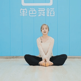 這4個方法幫助你測試軟開度，一人在家輕鬆練習軟開度