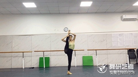 “現在,我是軟度技巧劇目全面成長的舞蹈生!” “現在,我是軟度技巧劇目全面成長的舞蹈生!”