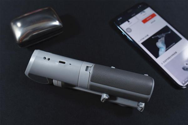 自動開合，三軸一體便攜無壓力-SNOPPA隨拍ATOM 2自動摺疊手機雲臺