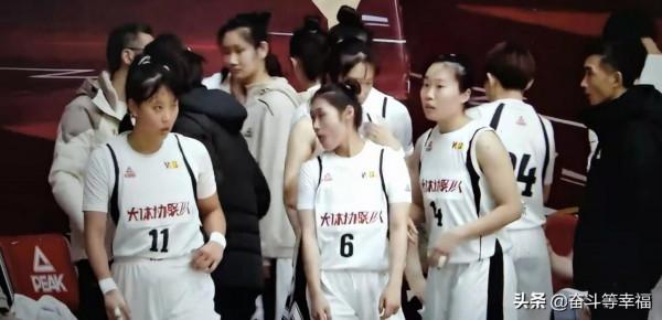 WCBA常規賽,四川女籃92比63戰勝大體協聯隊,替補肖桐獲得17分 WCBA常規賽,四川女籃92比63戰勝大體協聯隊,替補肖桐獲得17分