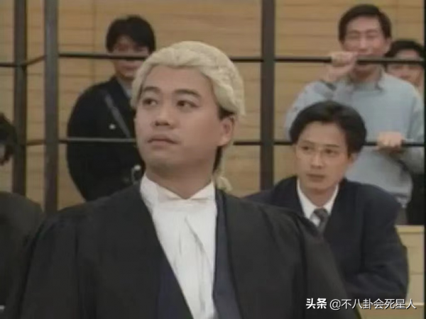 6位香港的“師奶殺手”，發福邋遢，走穴商演，離婚帶女，不容易