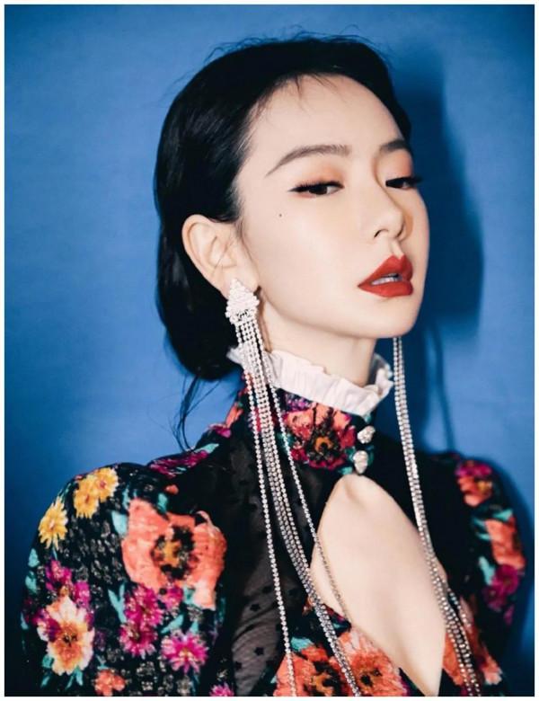 戚薇,典型的川妹子 戚薇,典型的川妹子