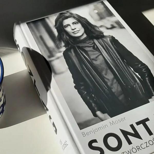 誰說女知識分子不時髦?會寫字的女人,穿得好更好看 誰說女知識分子不時髦?會寫字的女人,穿得好更好看