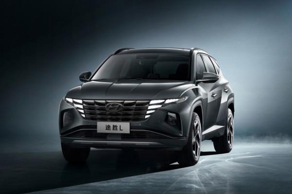 WEY摩卡對比現代途勝L 同價買中型SUV不香嗎? WEY摩卡對比現代途勝L 同價買中型SUV不香嗎?