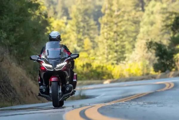 摩托界奧斯卡頒獎 2021年度十佳摩托車榜單