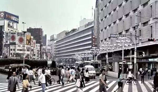 日本房產泡沫、美國次貸危機：當房地產被資本家證券化會有多可怕