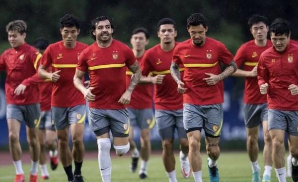 恆大再度推遲集結曝體育局無能力託管，卡納瓦羅返回中國也是徒勞